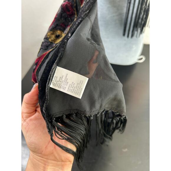 Vtg Shawl -70 x19"- Crushed Velvet Burnout- Red Black Gold fringe whimsigoth - Picture 4 of 15